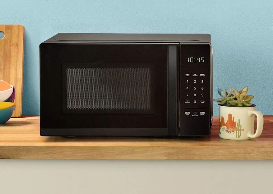 Microwave Sparks Inside? What To Do for a Quick, Safe Fix