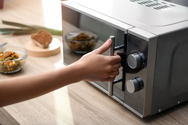 Best Microwave for Seniors: A Complete 2024 Guide