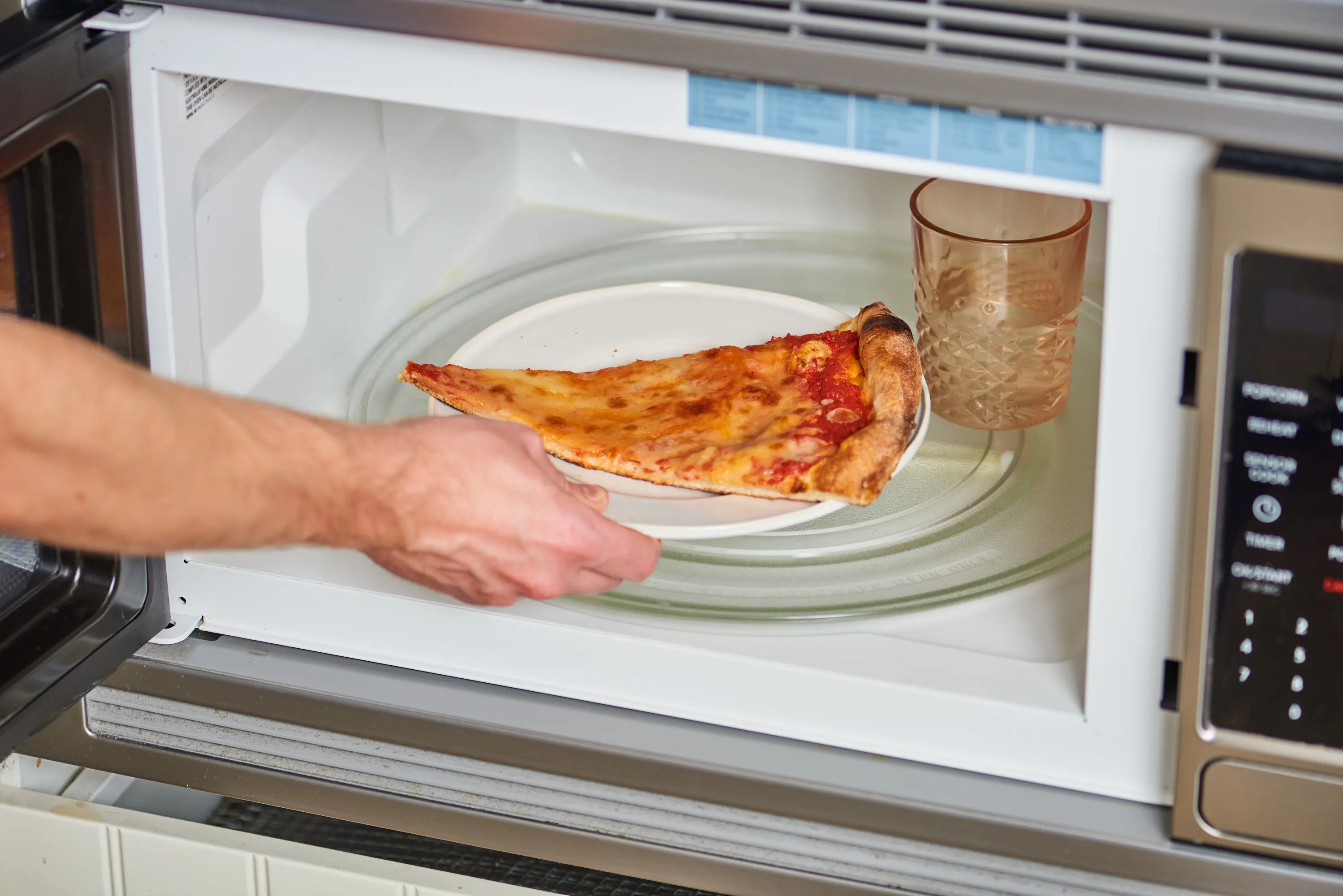 How to Reheat Pizza in Microwave Without It Getting Soggy