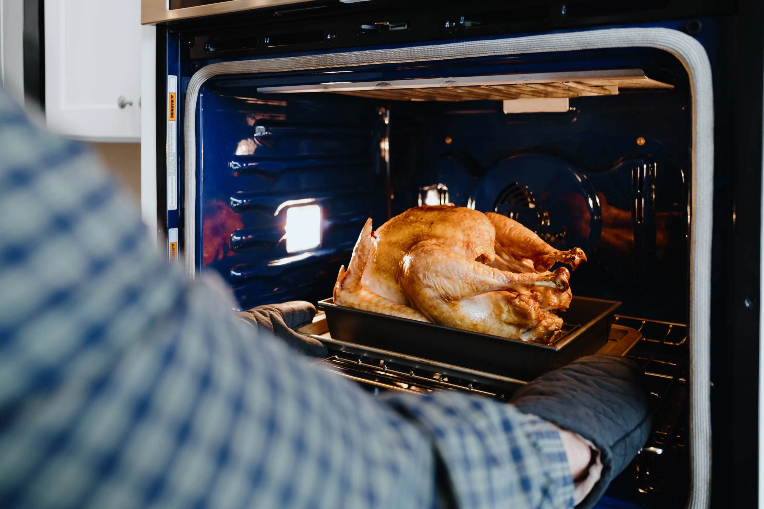 What Size Microwave Do I Need? A Guide for Families
