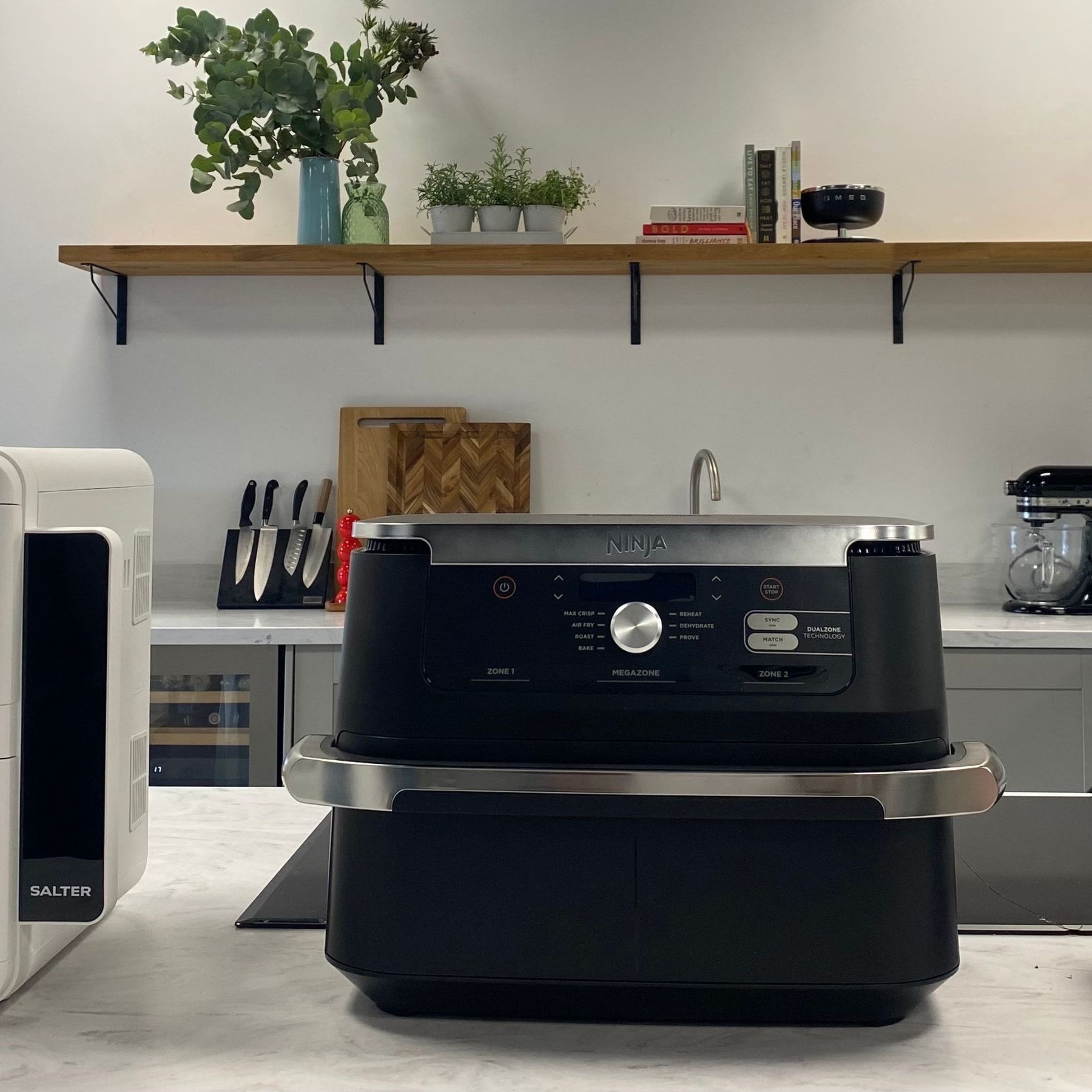 Can You Put Parchment Paper in the Microwave? The Safe Guide