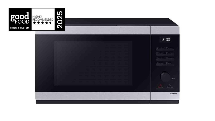 Signs It’s Time: When to Replace Your Microwave Oven
